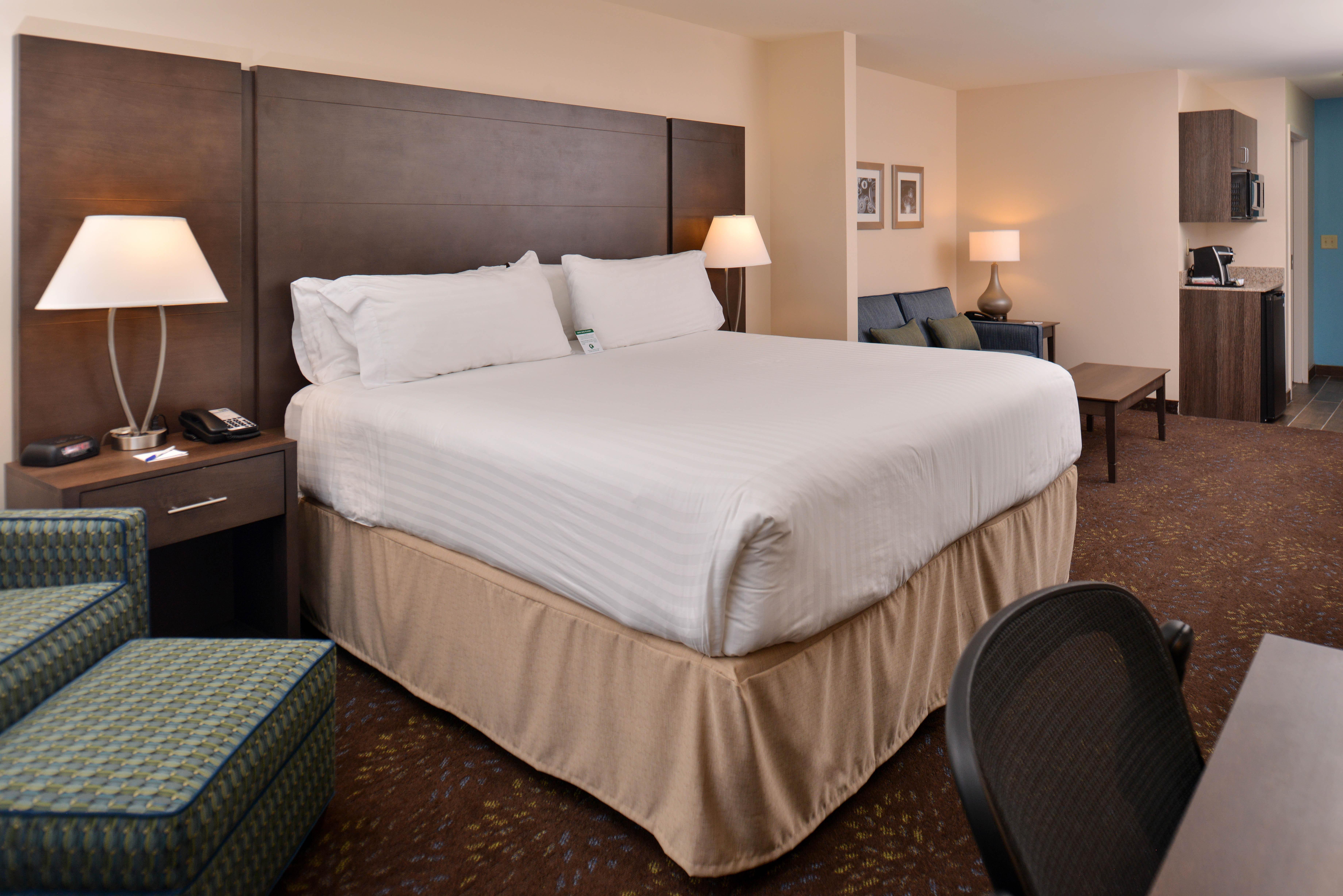 Holiday Inn Express & Suites Dearborn Sw - Detroit Area By Ihg Zewnętrze zdjęcie