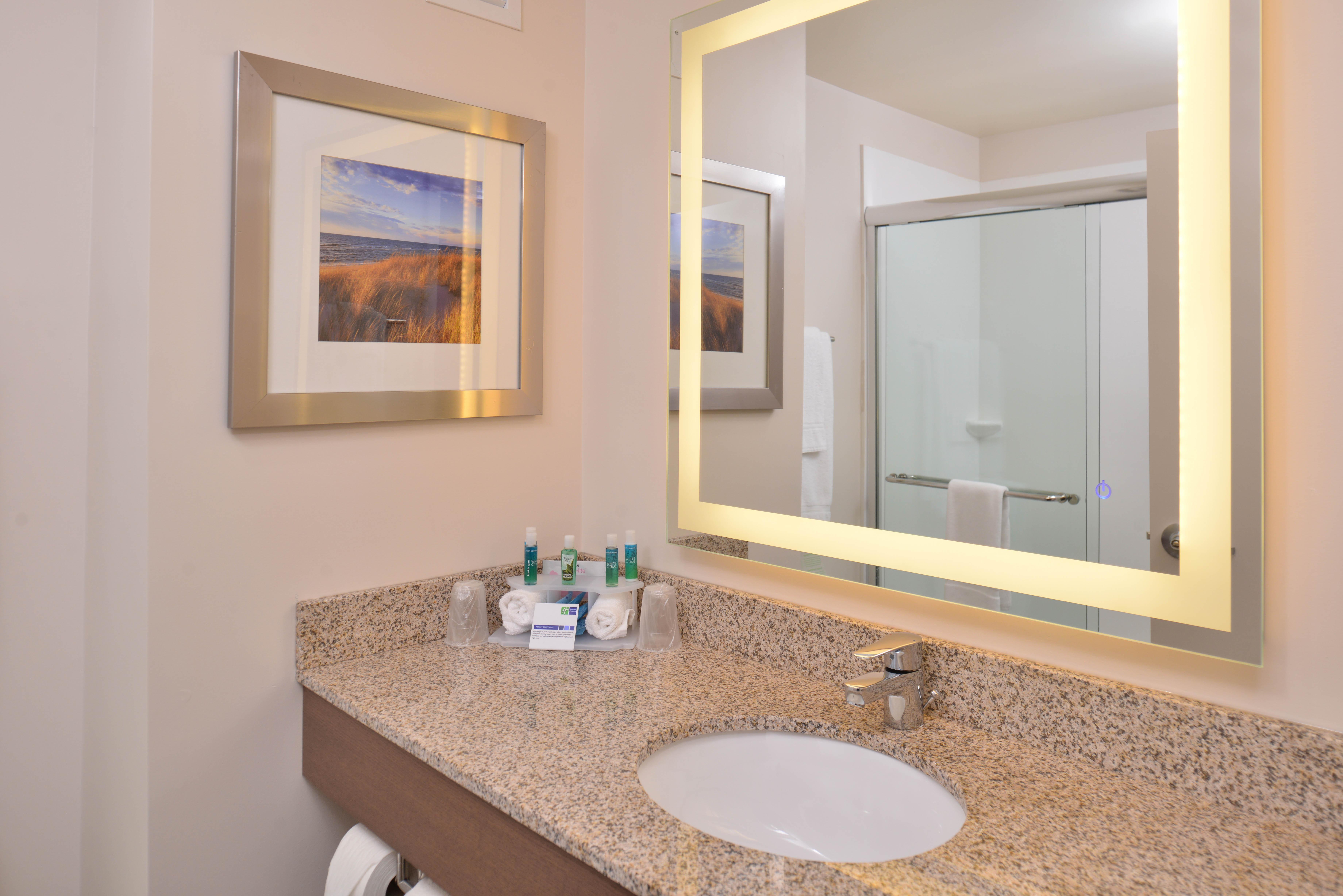 Holiday Inn Express & Suites Dearborn Sw - Detroit Area By Ihg Zewnętrze zdjęcie