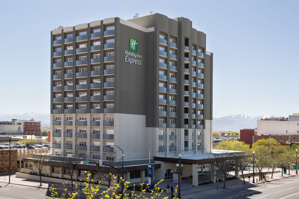 Holiday Inn Express & Suites Dearborn Sw - Detroit Area By Ihg Zewnętrze zdjęcie