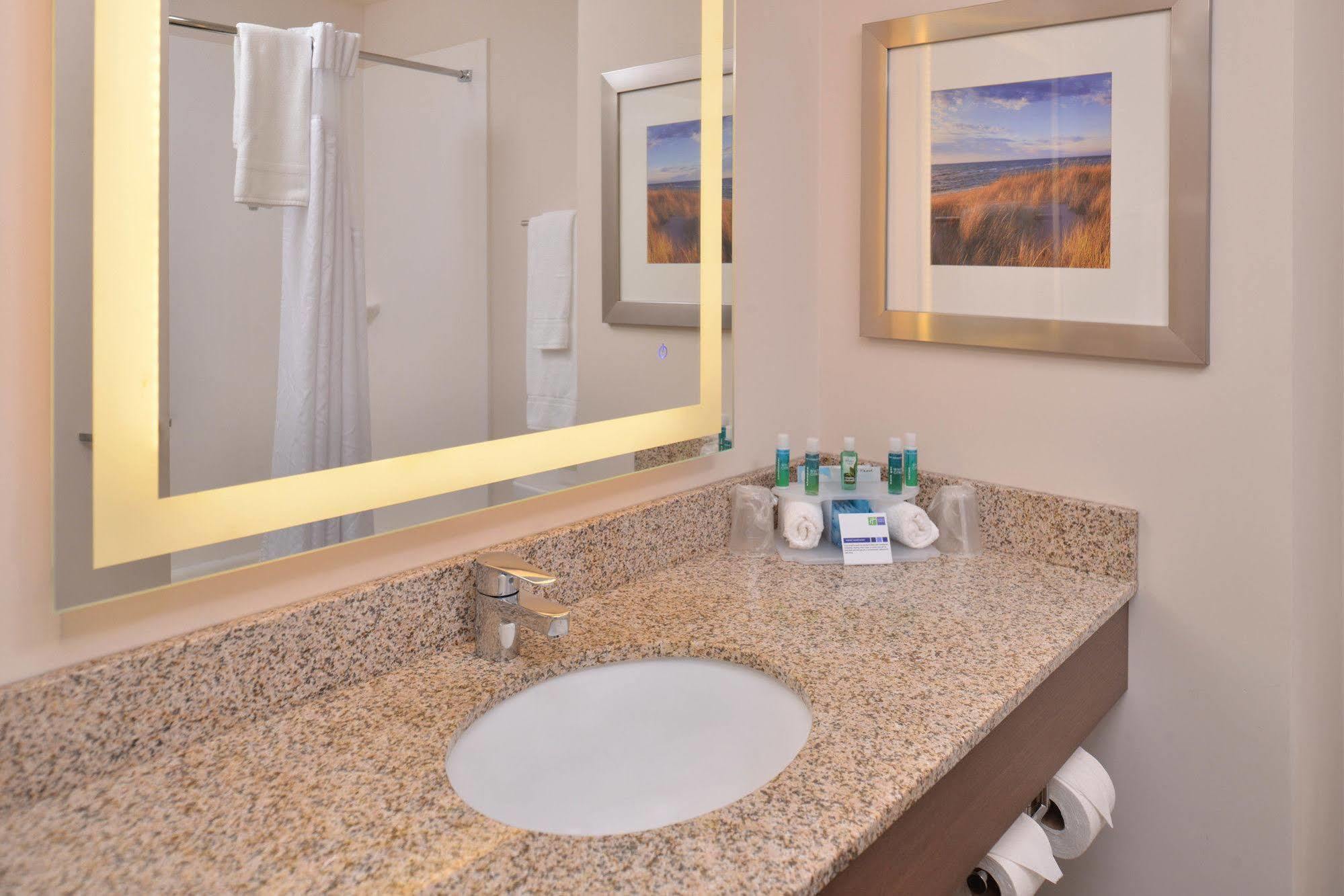 Holiday Inn Express & Suites Dearborn Sw - Detroit Area By Ihg Zewnętrze zdjęcie